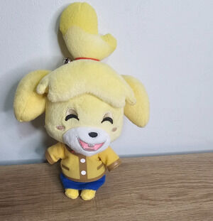 Nintendo Animal Crossing Isabelle Plush Toy 7" Smiling 2015 Video Game Doll